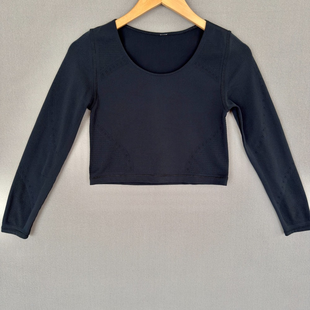 Lululemon Swiftly Tech Long Sleeve Crop Top Navy XS No Tags See Measurements